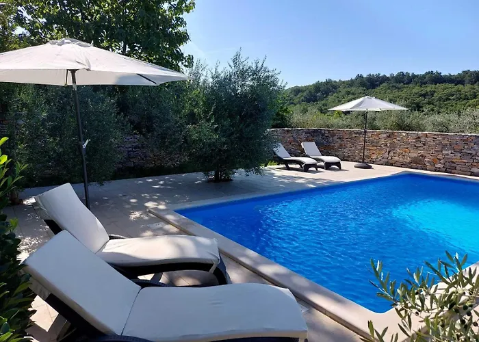 Rooms Konoba Pjero